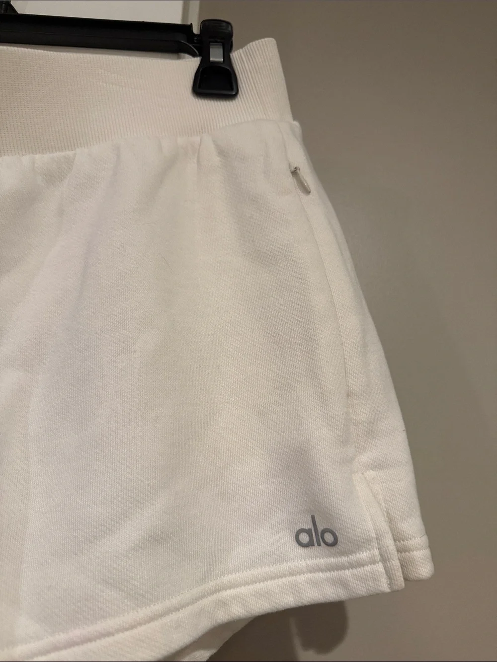 ALO 2-piece Cream Sleeveless Hoodie & Shorts Set